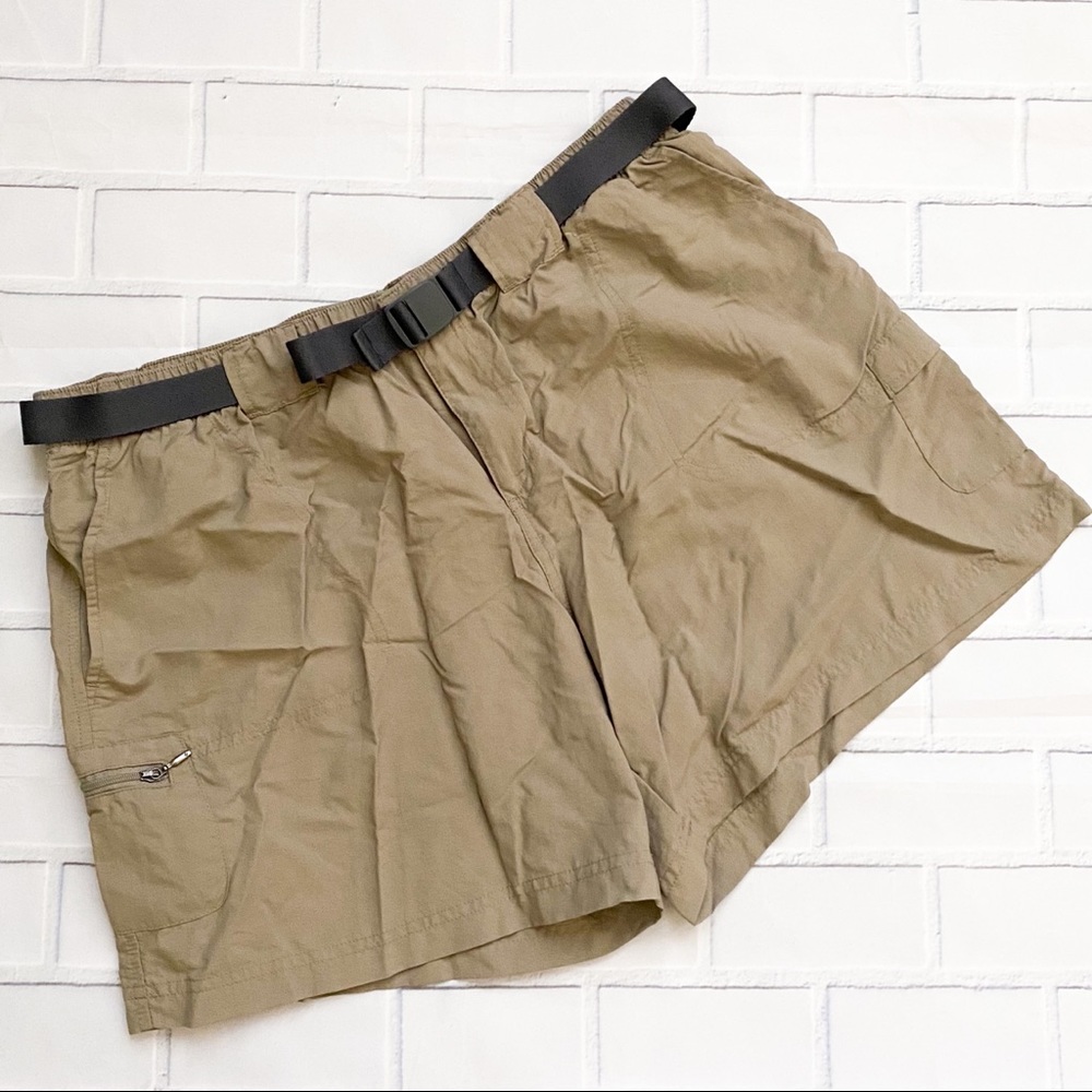 Columbia Tan Belted Nylon Cargo Hiking Shorts 🩳